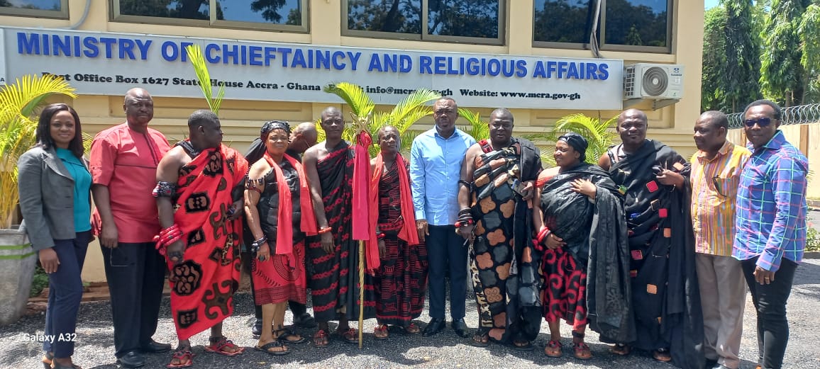 Read more about the article EKUMFI TRADITIONAL COUNCILS CALLS ON MINISTER OF CHIEFTAINCY AND RELIGIOUS AFFAIRS